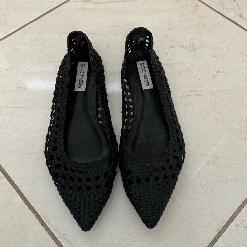 Steve Madden Black Woven Pointed Flats - Slip-On Loafers